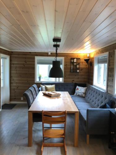 Familiehytte på Kvamskogen (Familiehytte pa Kvamskogen) in Norheimsund