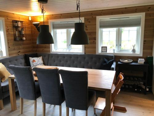 Familiehytte på Kvamskogen (Familiehytte pa Kvamskogen) in Norheimsund