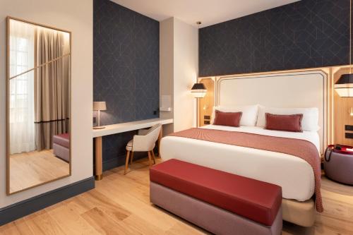Superior Double Room image 2