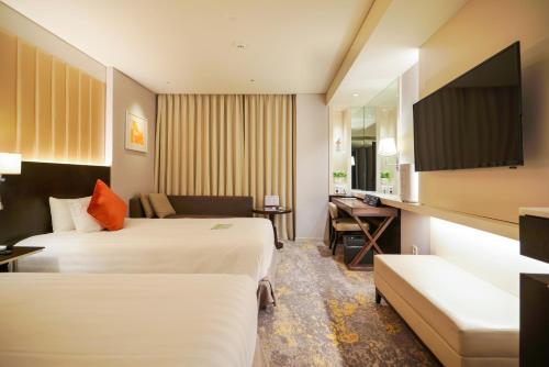 High Floor Twin Room - Non-Smoking 