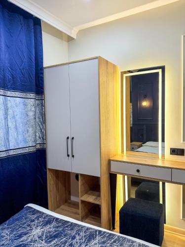 Standard Double Room image 10