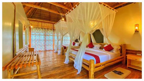 Ishwa Game Lodge in Mweya