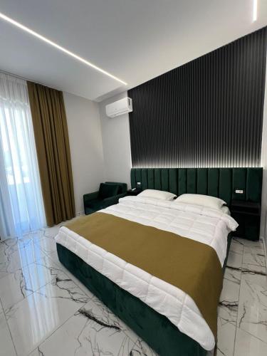 One-Bedroom Apartment image 10