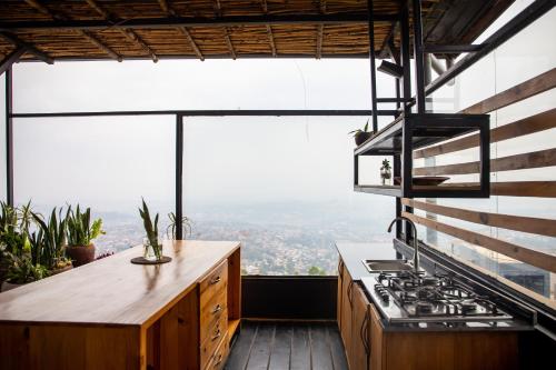 キガリ Eagle View Lodge - Kigali 3つ星 ホテル レストラン