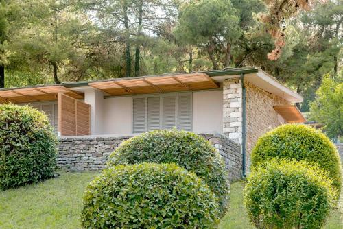 Makryammos Bungalows - image 13