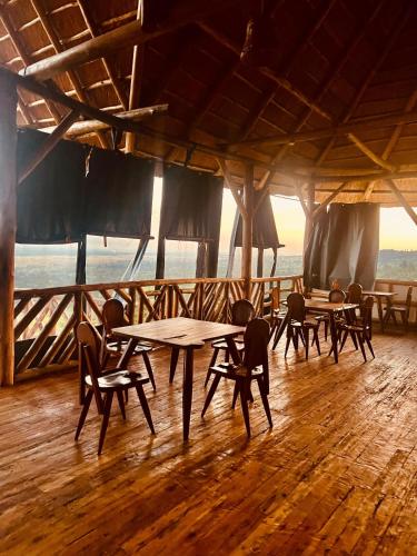 Restorāns, Ishwa Game Lodge in Mweya