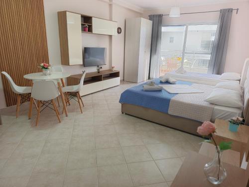 Studio with Sea View image 8