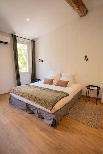 Hotel d'Angleterre, Salon-de-Provence in ซาลง เดอ โพรวองซ์