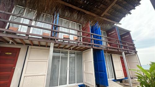 Villa Bari Loft Room Type - Deluxe Triple Room
