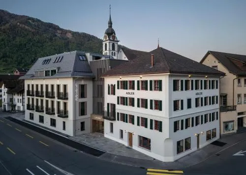 LIVINN - Self-Check-in in Arth, Schweiz