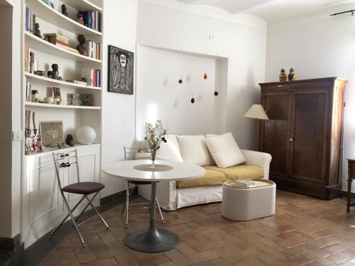 7550rome P&J's cozy Trastevere Apartment, Rome (photo 2)