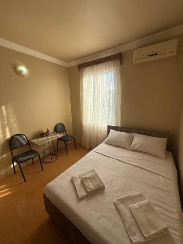 LUNA Hotel in Ureki