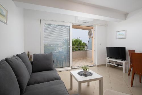 Panorama Apartments - image 12