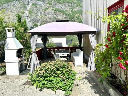 FjordNest Årdalstangen (FjordNest Ardalstangen) in Ardalstangan