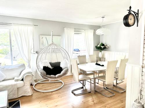 FjordNest Årdalstangen (FjordNest Ardalstangen) in Ardalstangan