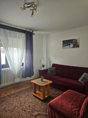 Apartment in Quiet Neighborhood