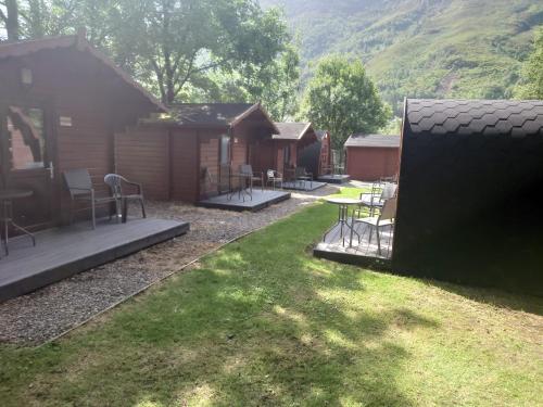 MacDonald Cabins 4