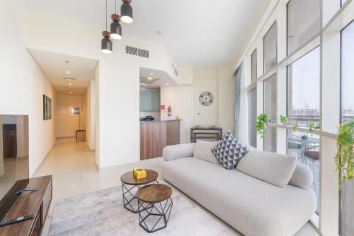 Bright and Cozy 1BHK JVC by Czechin Great Location, Дубай (фото 9)