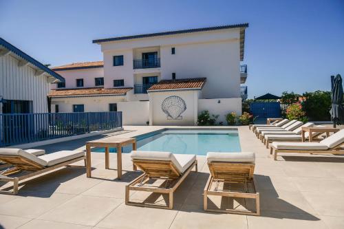 Domaine Les Clayères Hotel de charme Saint-Hilaire-la-Forêt