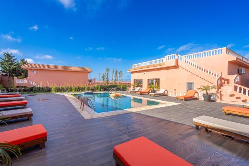 Royal Club Equestre Detroit Bed and Breakfast in Achakkar