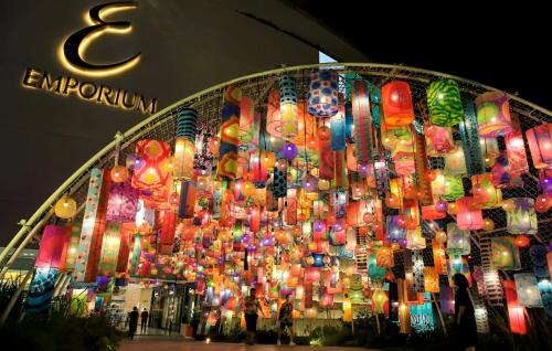 I LOVE BANGKOK - Thai Style Room near Skytrain Asok T21 and EM District Malls - image 10