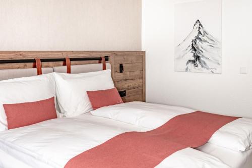 2 twin beds