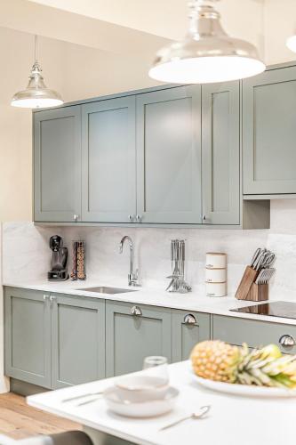 4-Bed Luxury Apt In High Street Kensington- Zone 1, London (Foto 4)