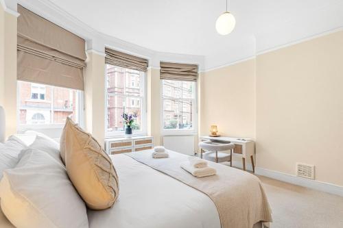 4-Bed Luxury Apt In High Street Kensington- Zone 1, London (Foto 10)