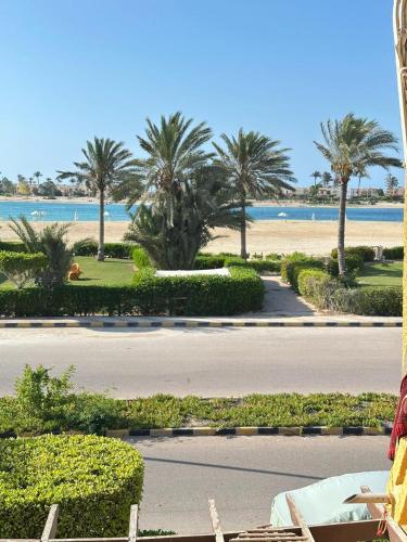 شاليه للايجار في مارينا اول صف على البحيرة كود 11, Banī Ghālib