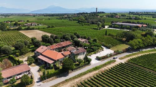 Borgo San Donino - Accommodation - Desenzano del Garda