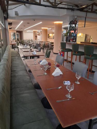 ห้องอาหาร, O Melhor Apart-Hotel, da Cidade! in ซาโอ แคตาโน โด ซุล