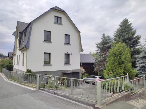 Haus "Grimberg" FeWo 1-Stock in Bad Elster, Deutschland