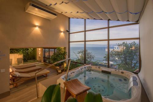 Hot tub, Hotel Gran Marquise in Fortaleza