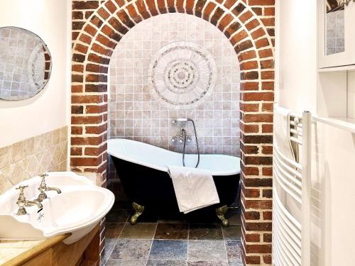Viesnīcas āriene, Brick Kiln Holdings by The Suffolk Cottage Collection in Badingham