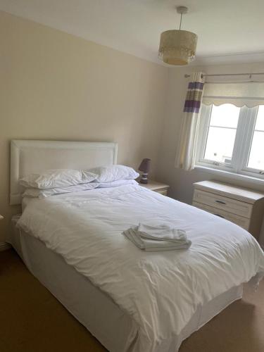 Kingseat 3 Bed Home With Fast Fibre WiFi &Parking in Newmachar