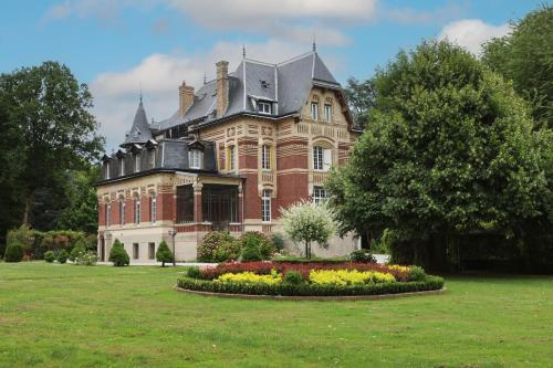 Château de Moliens 1