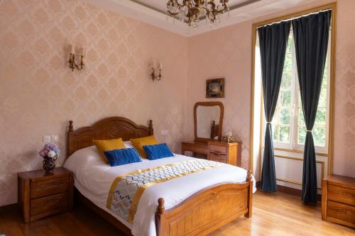 Château de Moliens Room Type - Triple Room with Private External Bathroom