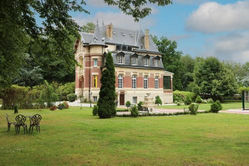 Viesnīcas āriene, Château de Moliens (Chateau de Moliens) in Mureaumont