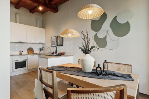 Chixoy - 3 bedrooms and balcony in Eixample Dreta, Barcellona (foto 4)