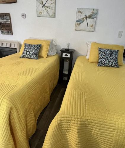 Private Lower Level Suite in Home-Sep Entrance! thumb 3