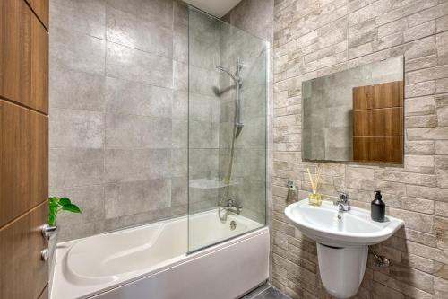 NEW! - Bright and spacious 3 double bedroom apartment in Central Malta by SF Homes, Il-Ħamrija (foto 7)
