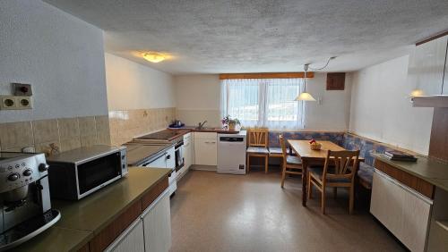 Ferienhaus Ladner in Kappl