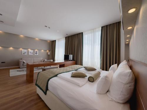 Hotel Via Vitez Room Type - One-Bedroom Premium Apartment