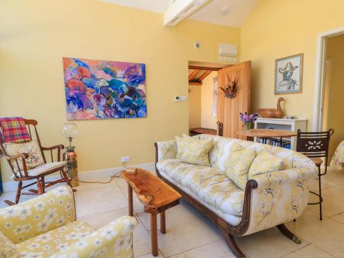 A szálláshely kívülről, Pheasant Cottage in Priston Village