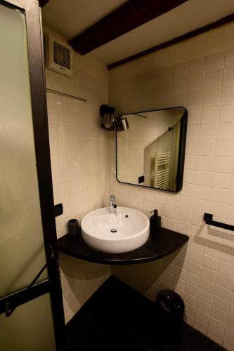 Luxury Cernaia Home alloggio di charme in palazzo dei Rolli centralissimo, Genova (photo 8)