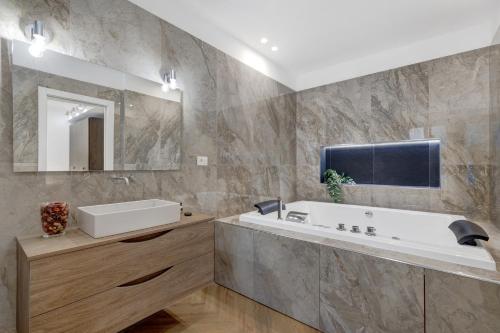 Piazza Mazzini Suite con Vasca Idromassaggio, Roma (foto 5)