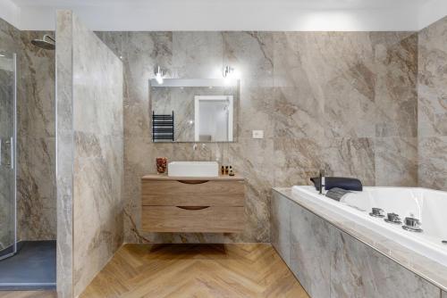 Piazza Mazzini Suite con Vasca Idromassaggio, Roma (foto 9)