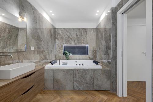 Piazza Mazzini Suite con Vasca Idromassaggio, Rome