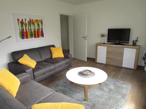 Haus "Am Apfelbaum" Wohnung 4 – khách sạn tại Landkirchen