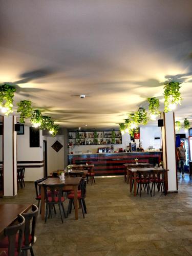 Restorāns, Defileu in Gorj